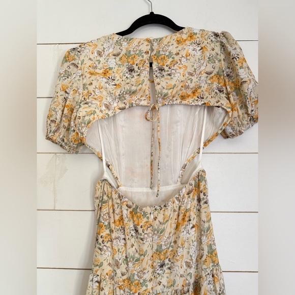 Kiss The Sky Tiered Maxi Dress - Puff Sleeve Open Back Cutout Ditsy Floral Dress - Picture 10 of 10